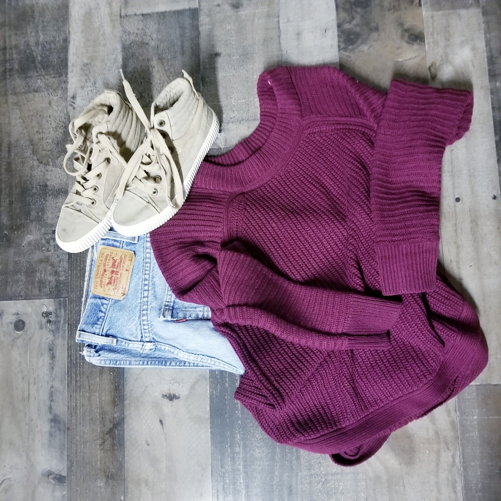 RDI sweater
